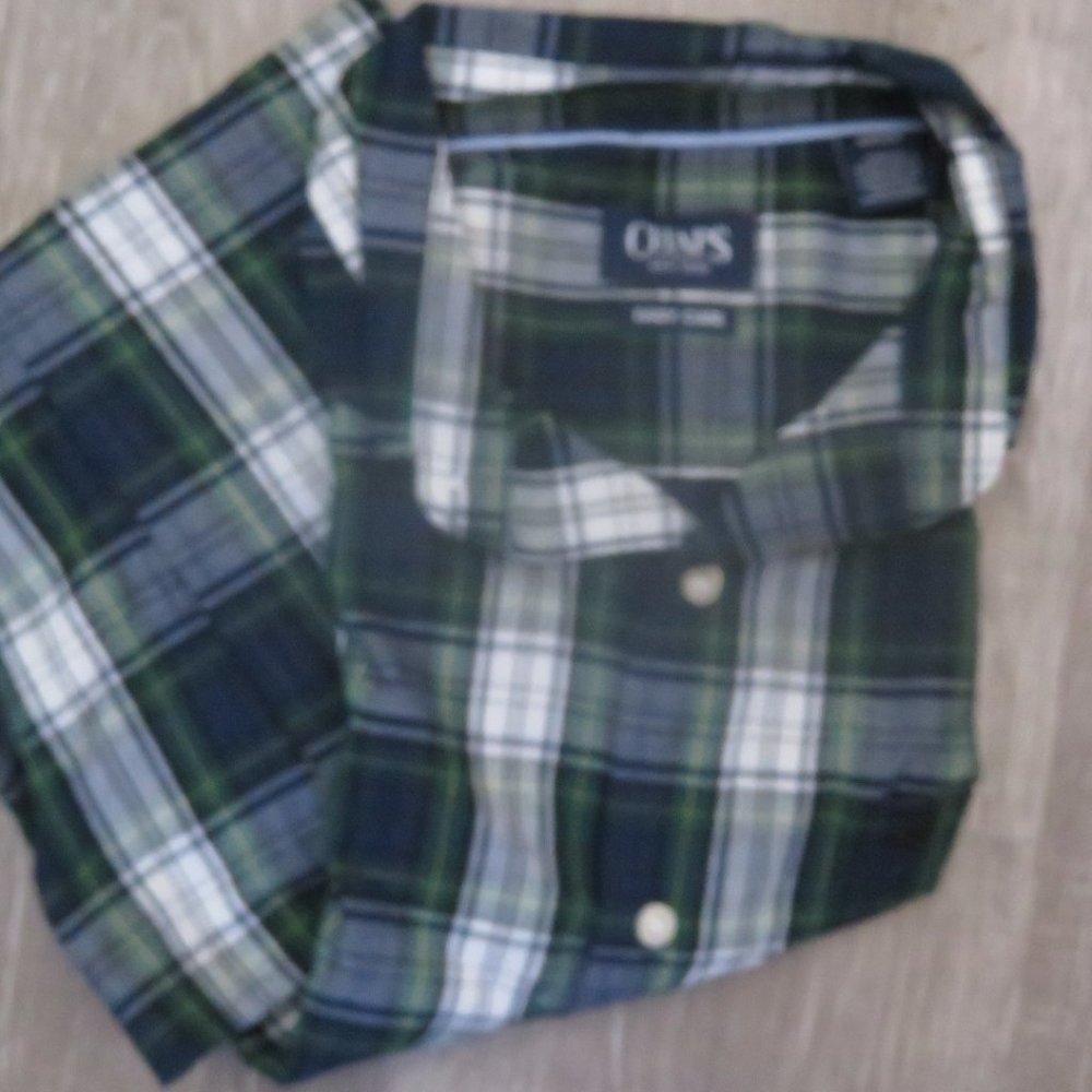 nwot CHAPS L/Sleeve Easy Care Men's Green/White Plaid Shirt Small (K399)